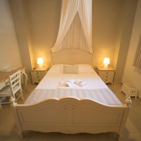 Alicelia Boutique Inn Вати Екстериор снимка