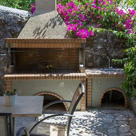 Alicelia Boutique Inn Вати Екстериор снимка