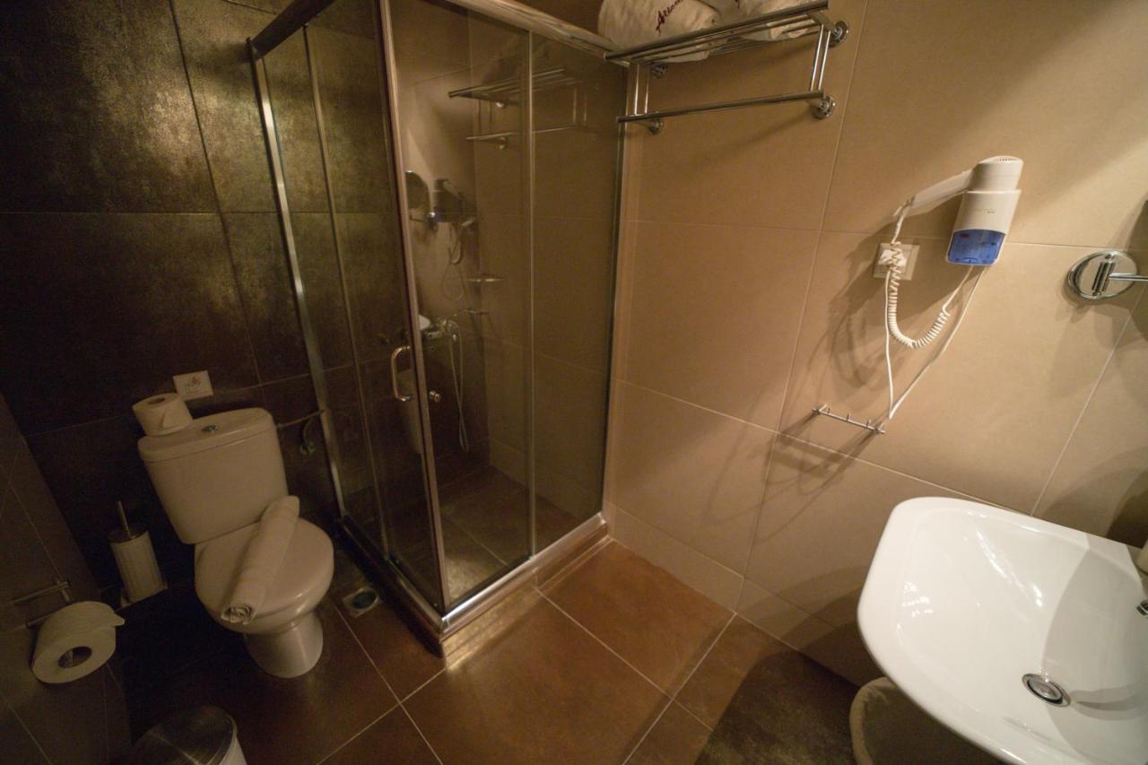 Alicelia Boutique Inn Вати Екстериор снимка
