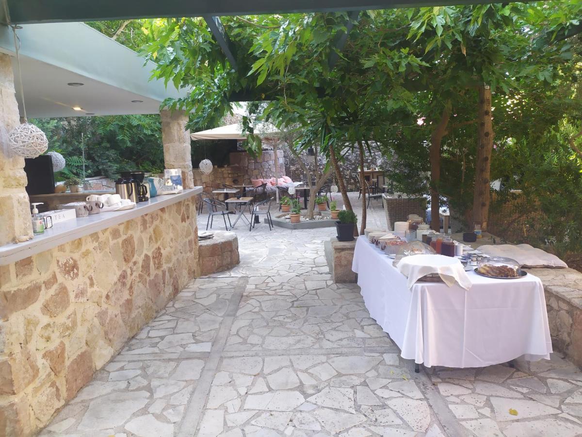 Alicelia Boutique Inn Вати Екстериор снимка