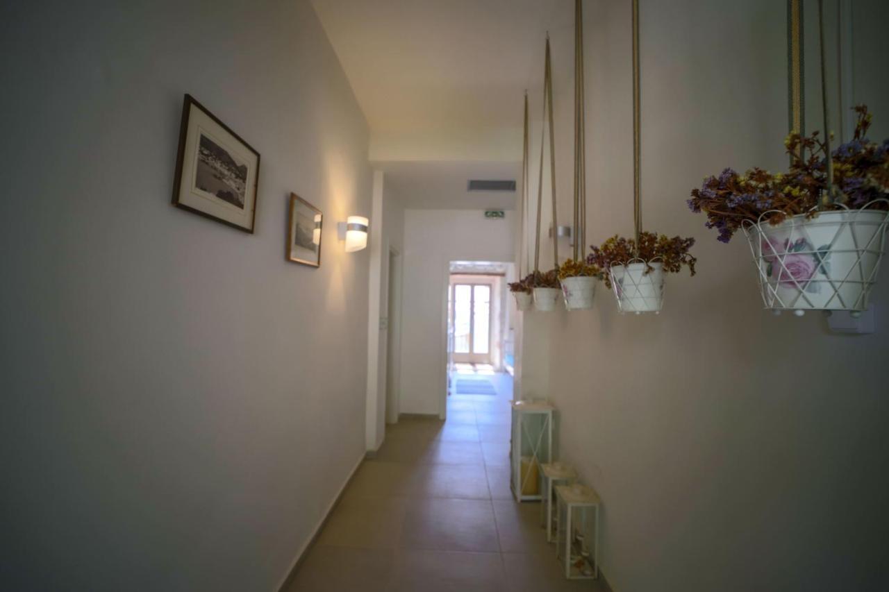 Alicelia Boutique Inn Вати Екстериор снимка