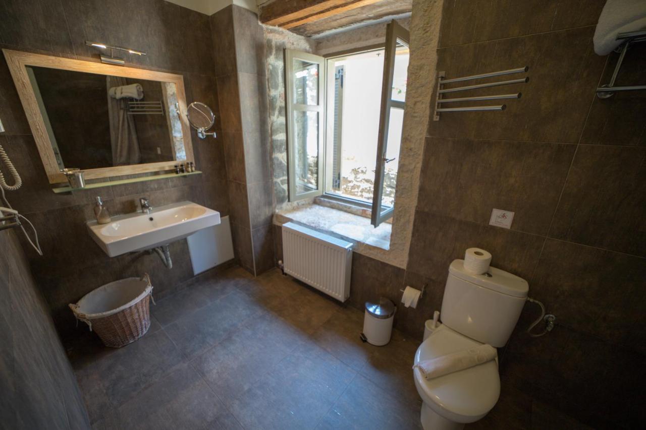 Alicelia Boutique Inn Вати Екстериор снимка