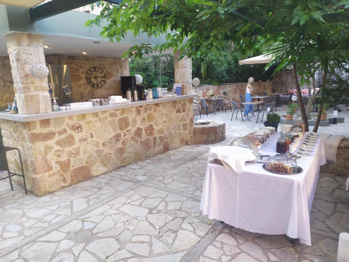 Alicelia Boutique Inn Вати Екстериор снимка