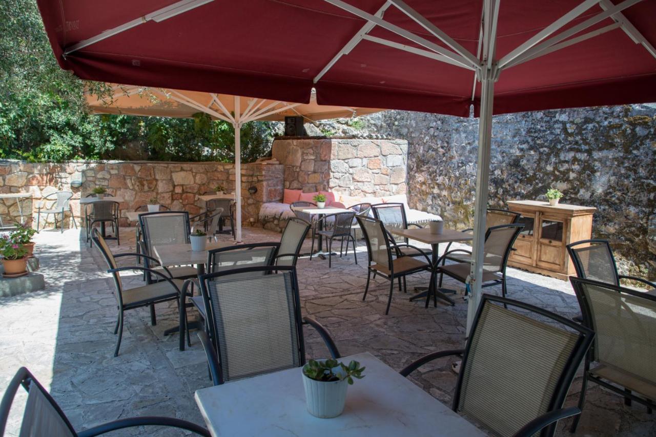 Alicelia Boutique Inn Вати Екстериор снимка