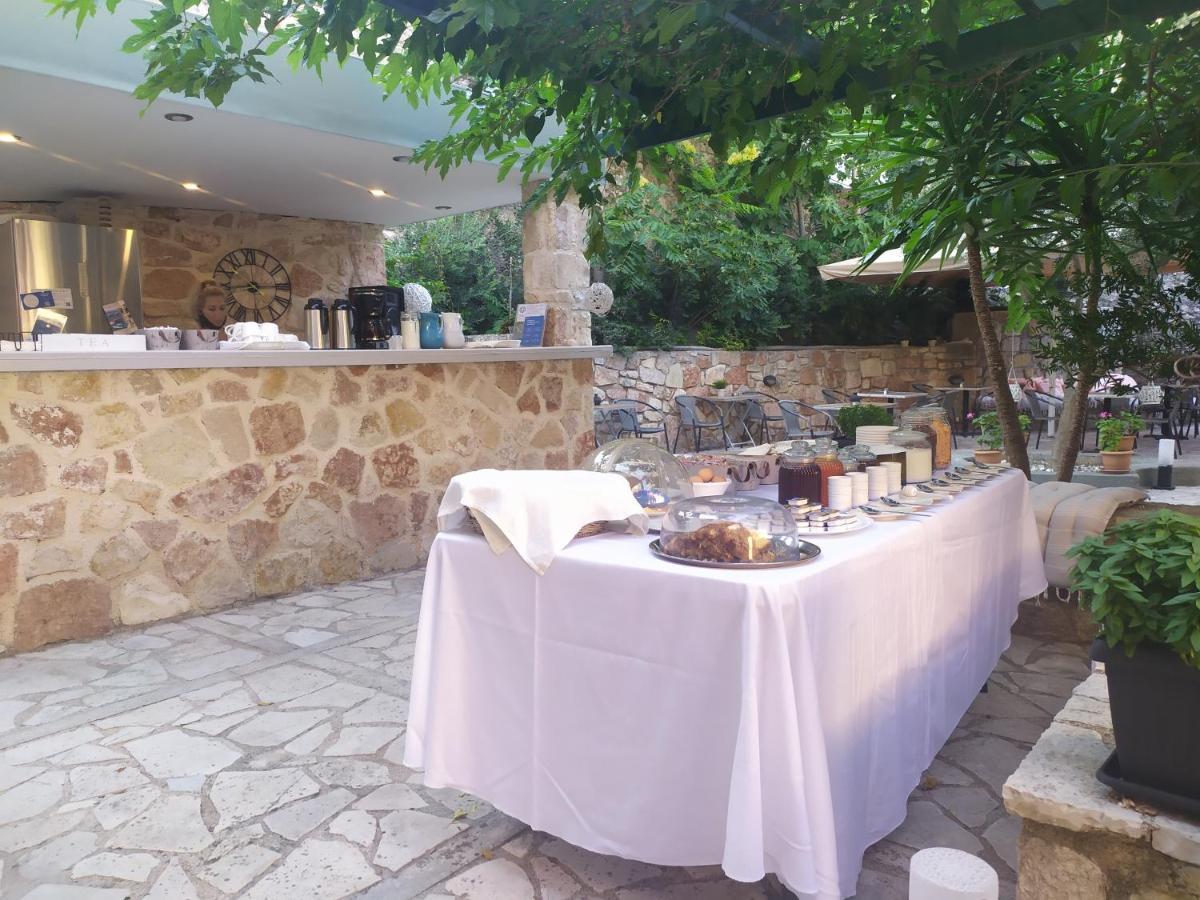 Alicelia Boutique Inn Вати Екстериор снимка