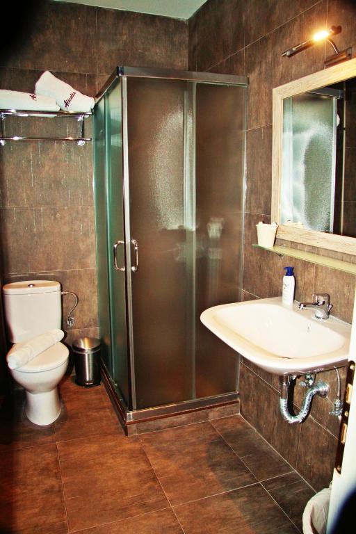 Alicelia Boutique Inn Вати Стая снимка