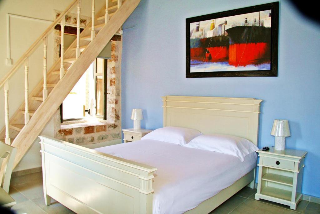 Alicelia Boutique Inn Вати Стая снимка