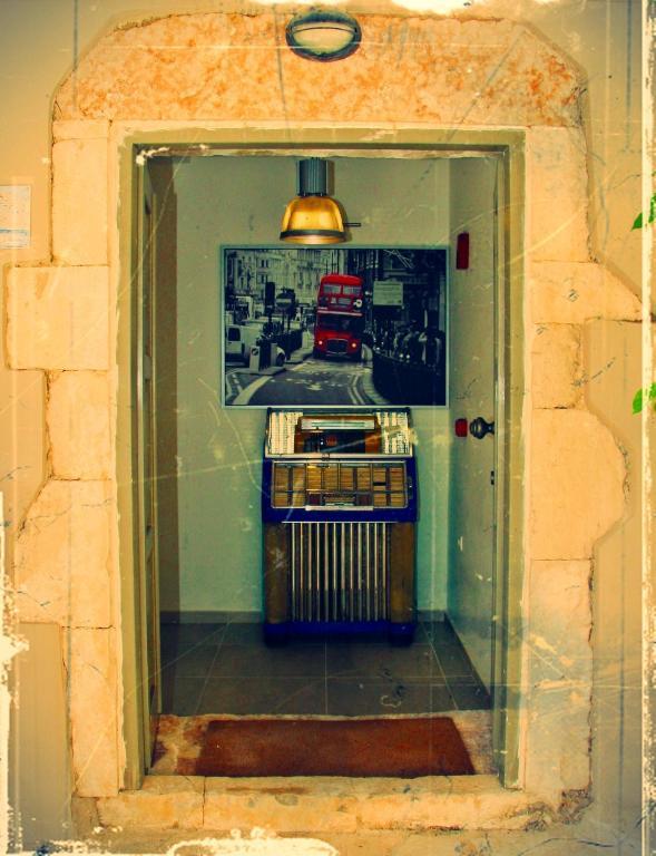 Alicelia Boutique Inn Вати Екстериор снимка