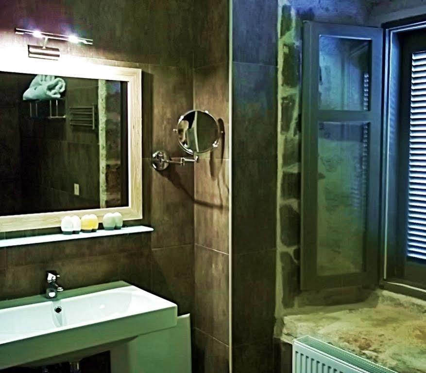 Alicelia Boutique Inn Вати Екстериор снимка