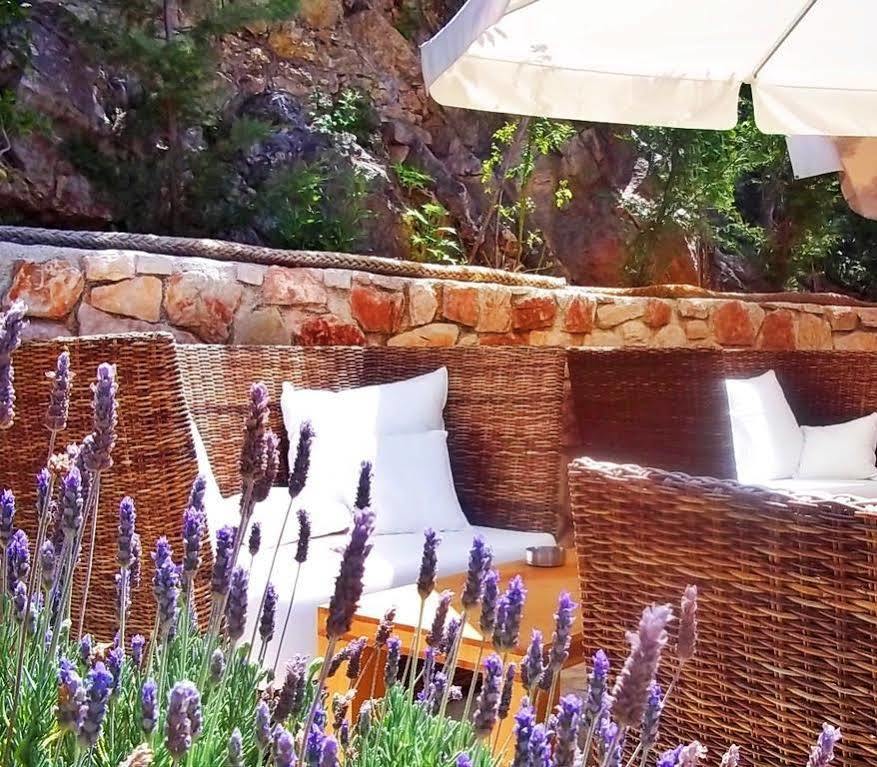Alicelia Boutique Inn Вати Екстериор снимка